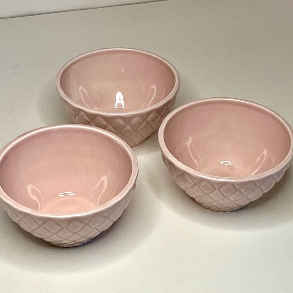 CMG Fruit Dessert Bowls * Set of 3 * Pink Diamond Pattern * 4" Diameter